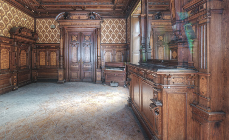 Villa Woodstock Raum mit Spiegel