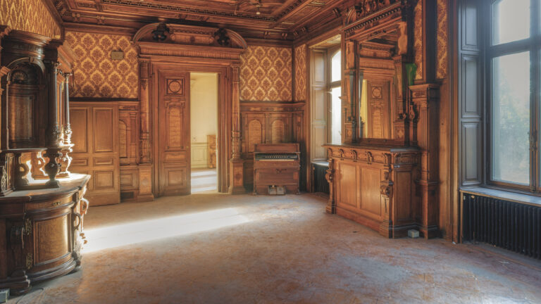 Villa Woodstock Saal mit Harmonium