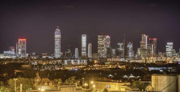 Ghost Tower Blick zur Skyline