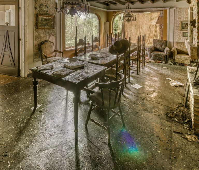 Maison Limmi Esszimmer am Fenster