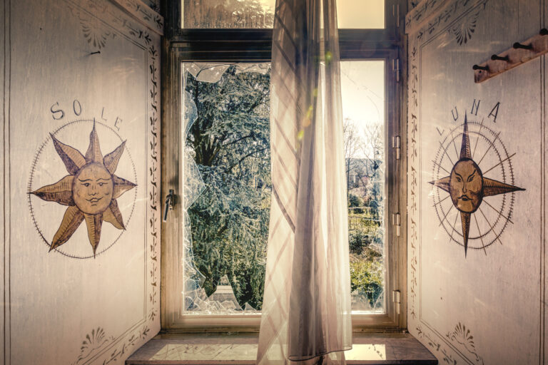 Maison des Plantes, Sonne und Mond
