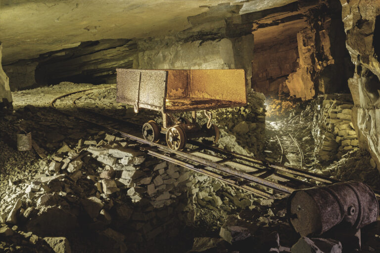 Indiana Jones, Lore über Geröll