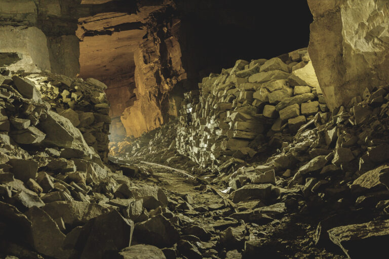 Indiana Jones, ferner Lichtpunkt