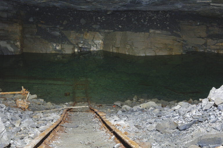 Indiana Jones, Schienen im Wasser