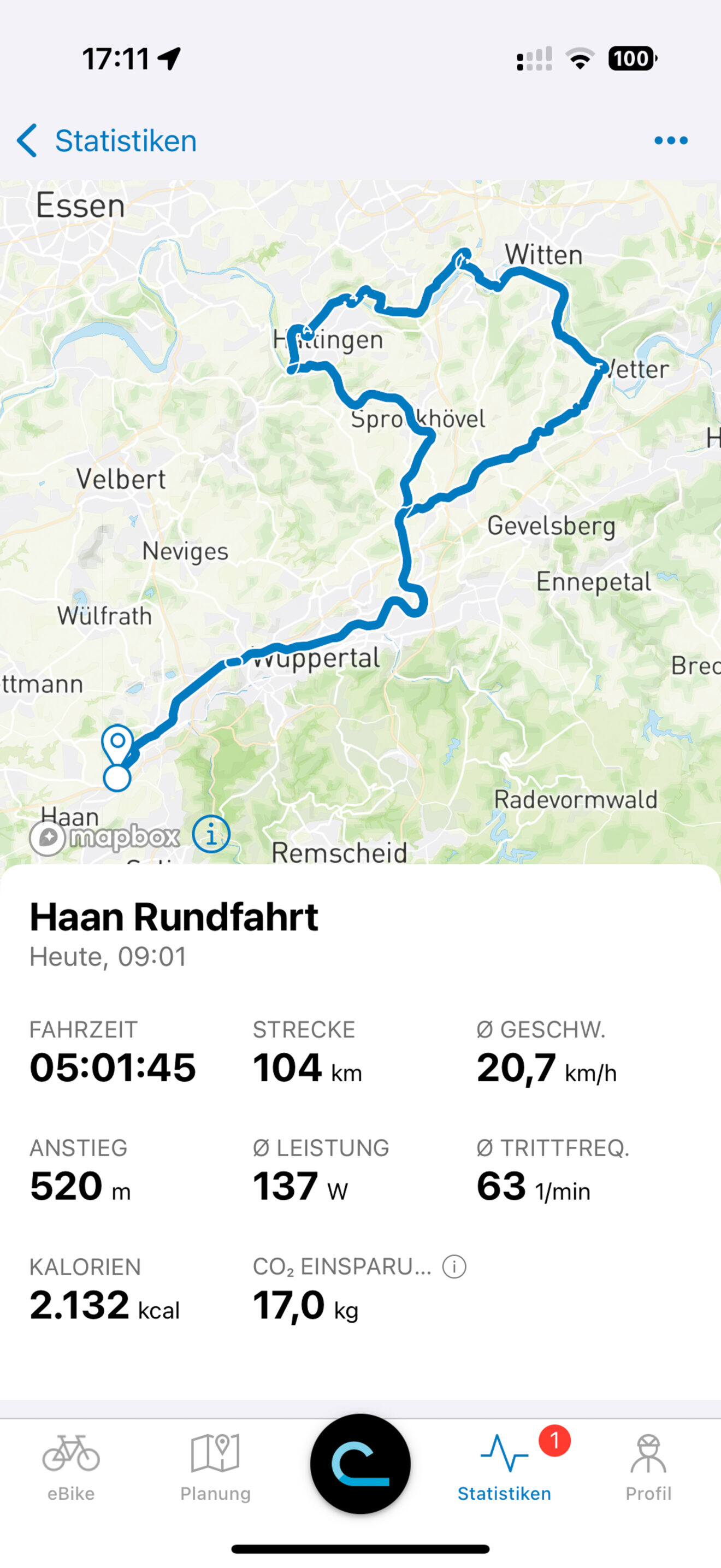 Screenshot der Fahrrad-App mit Tourenstatistik und Übersichtskarte der Rundfahrt